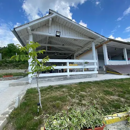 Campingplads Casutele Verzi Din